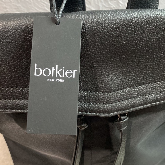 NWT| BOTKIER BACKPACK IN BLACK - Picture 3 of 11